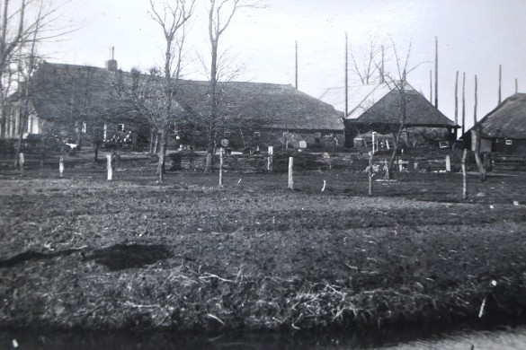 De boerderij van de familie Kok aan de Oude Wetering 118