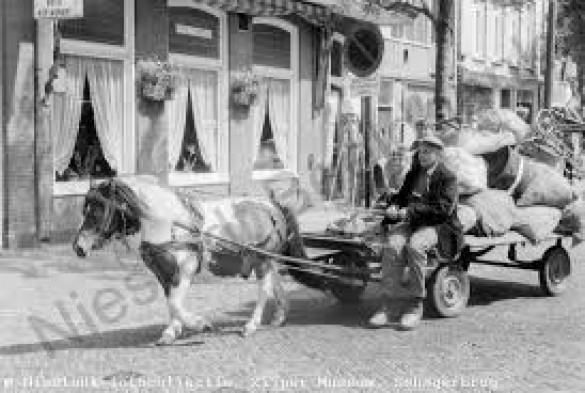 Ook in Mastenbroek werd oude kleding opgehaald door een zgn. Lompenjood.